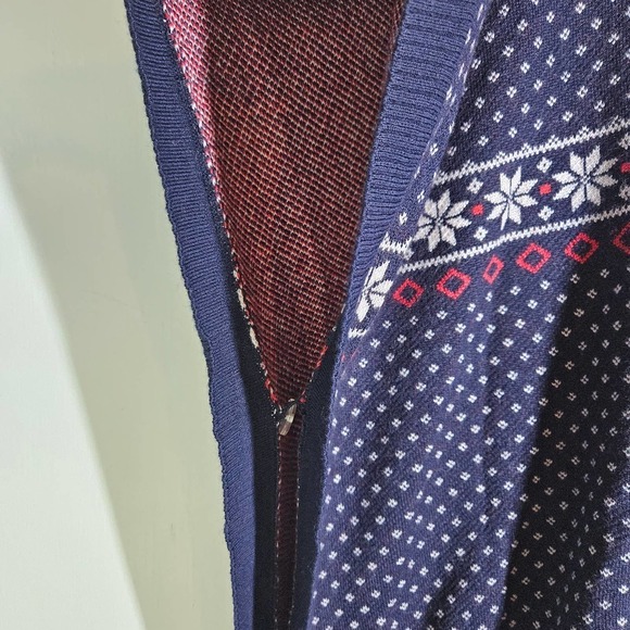 NEW Draper James Fair Isle Cape Poncho Sweater XS/S Nassau‎ Navy Blue Red NWT - Picture 3 of 10